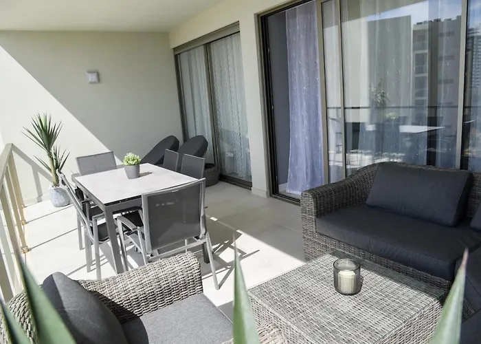 Luxury Oasis Sea View Апартаменты