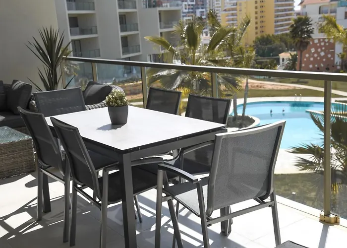 Luxury Oasis Sea View Апартаменты *