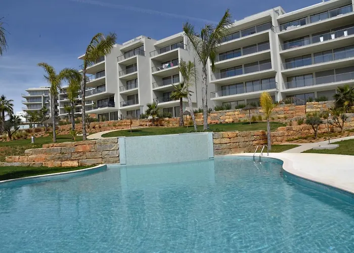 Luxury Oasis Sea View Портиман