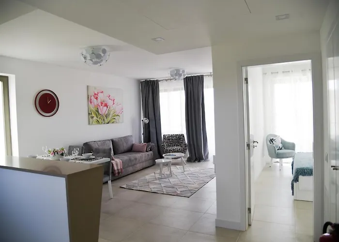 Luxury Oasis Sea View Апартаменты