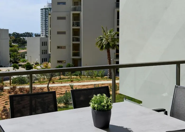 Luxury Oasis Sea View Апартаменты Портиман