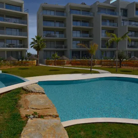 Luxury Oasis Sea View * Portimão